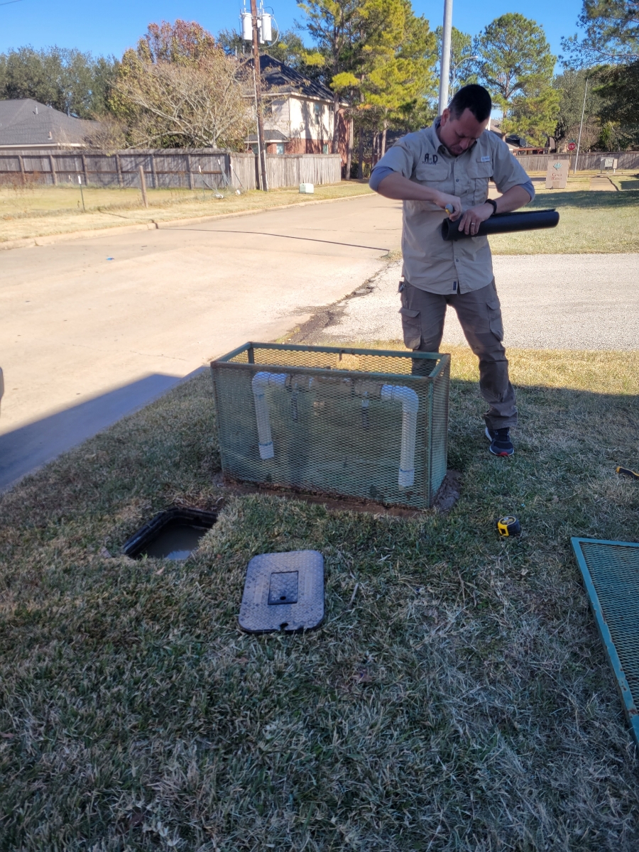 Herman finishes up a cleanout in the Katy area Thumbnail